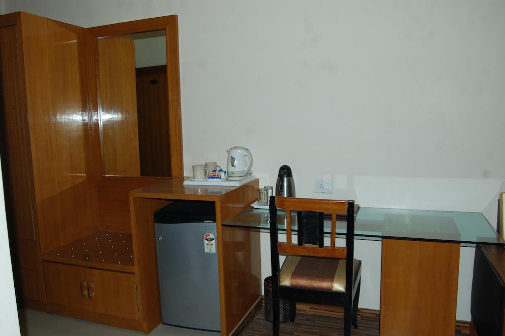 Metro Palace Hotel Bikaner Buitenkant foto