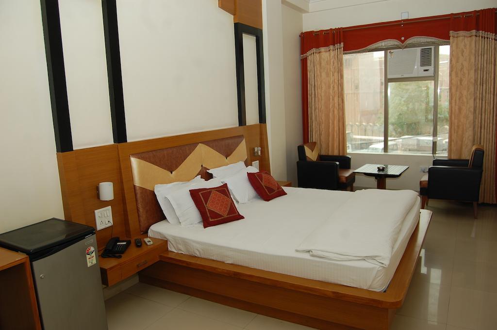 Metro Palace Hotel Bikaner Buitenkant foto
